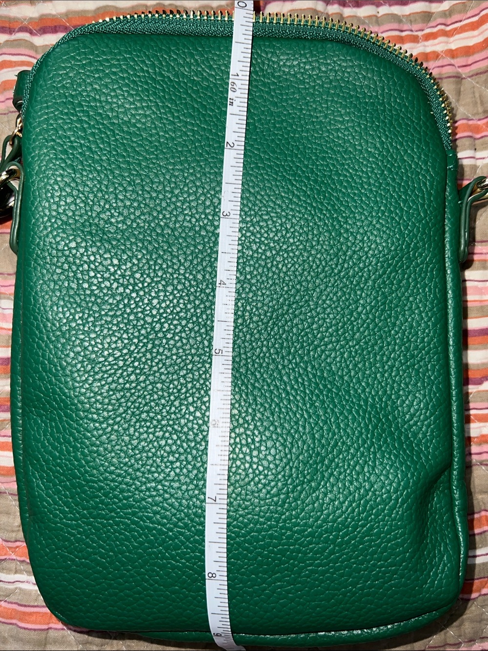 Green Crossbody Phone Bag - Compact Vegan Leather Shoulder Pouch - Picture 7 of 7